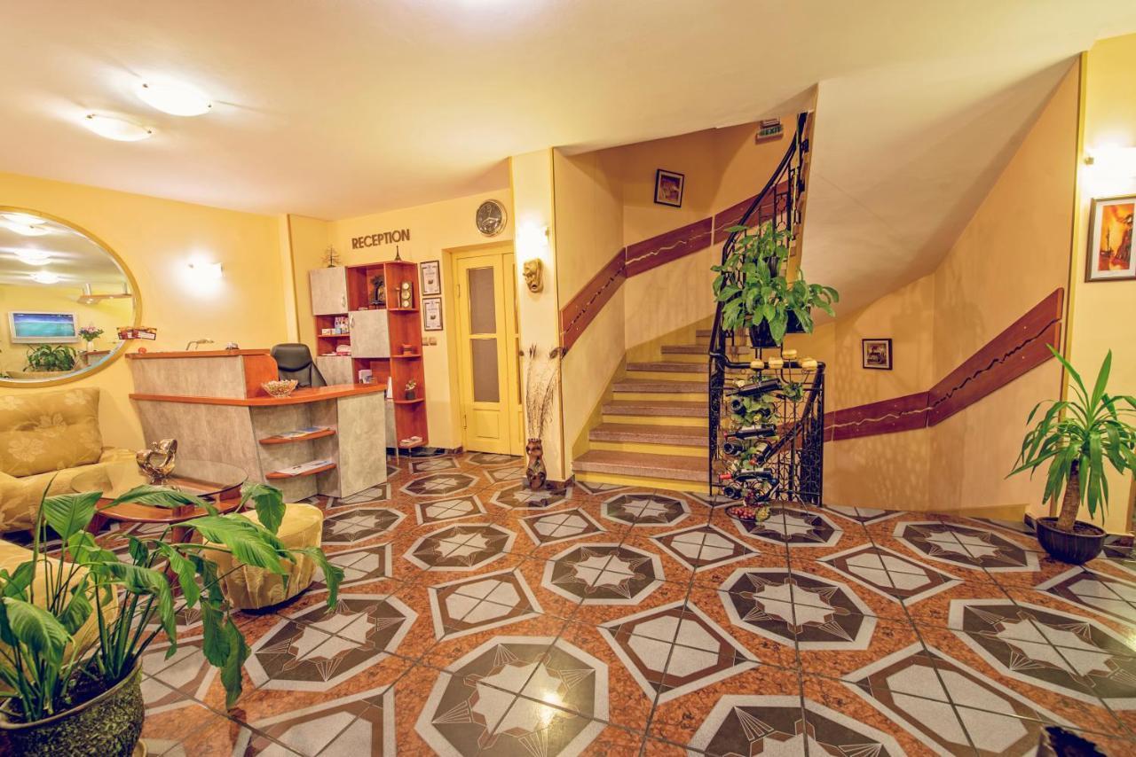 Hotel Color Варна Экстерьер фото