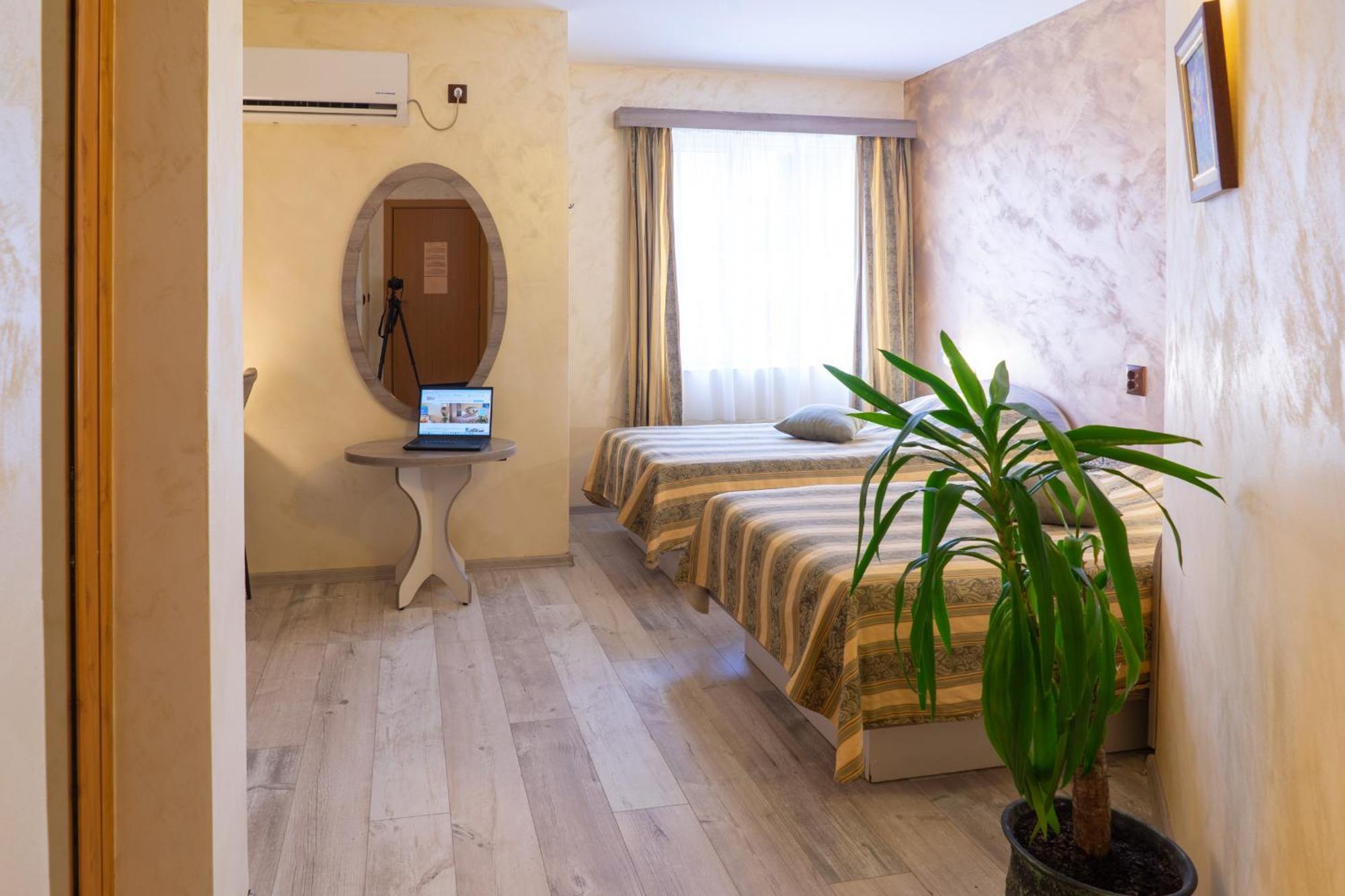 Hotel Color Варна Экстерьер фото