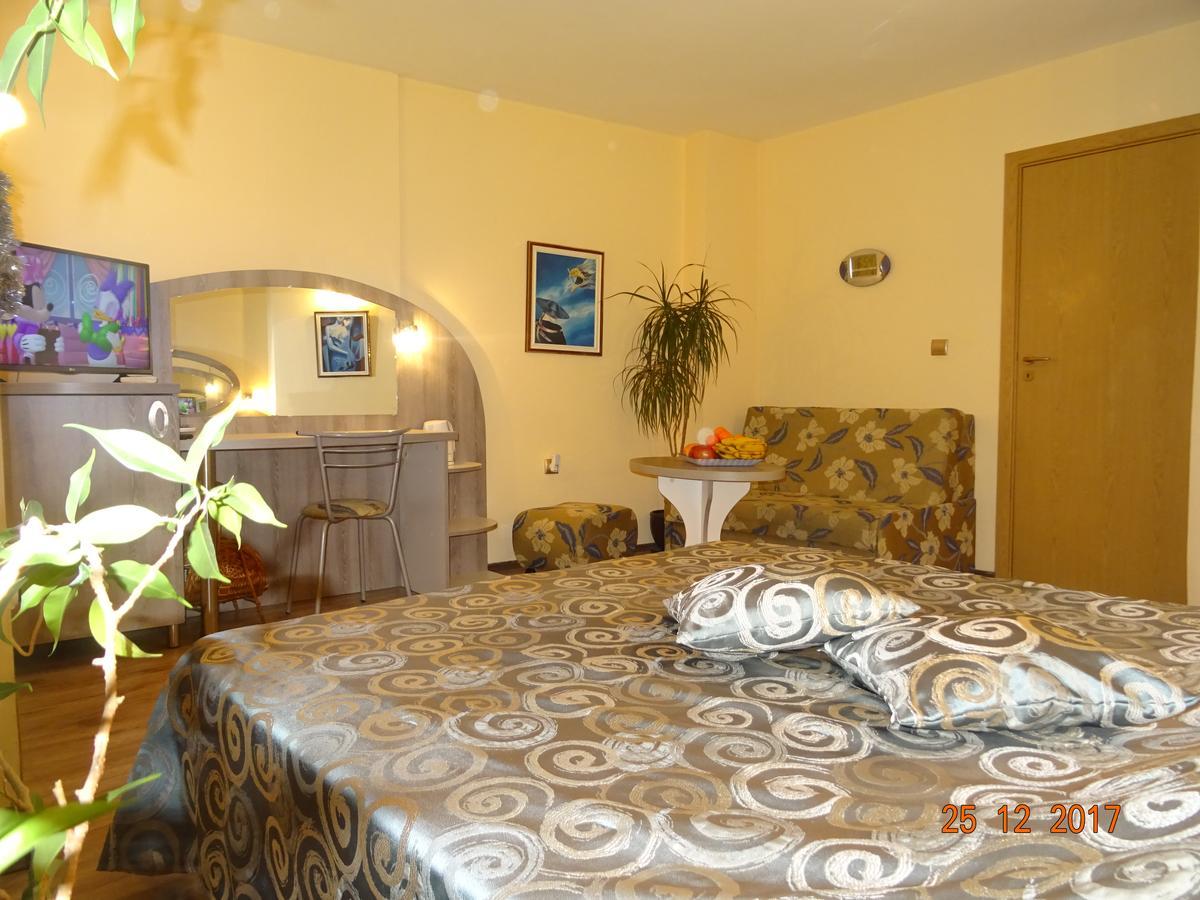 Hotel Color Варна Экстерьер фото