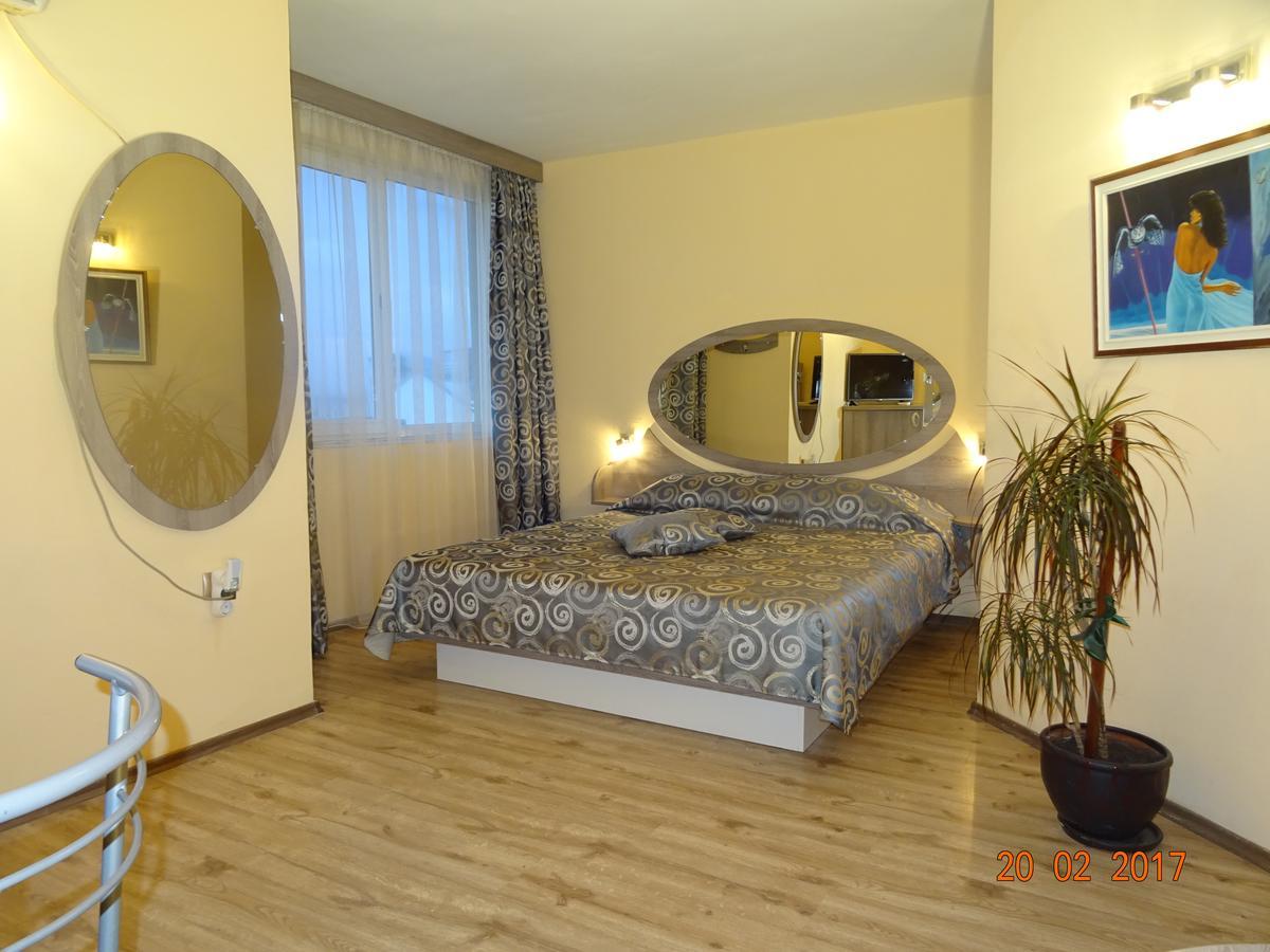 Hotel Color Варна Экстерьер фото